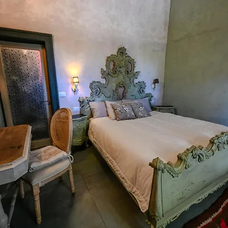 בית נופש Trulli & Yurtart House צ'לייה מספיקה