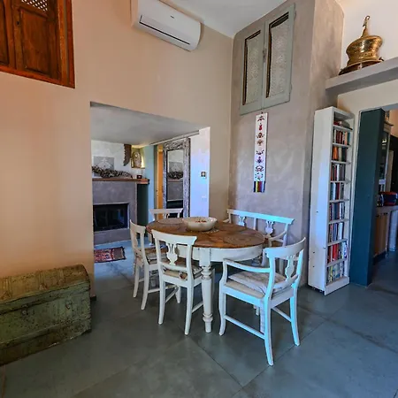 Trulli & Yurtart House בית נופש